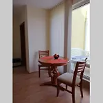 شقة Noks Spacious 1 Bed Flat Sunny Terrace 6 Min