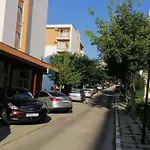 شقة Noks Spacious 1 Bed Flat Sunny Terrace 6 Min *